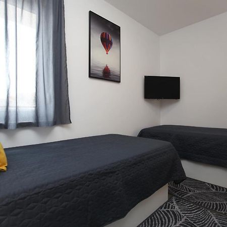 Apartmani Ive โตรกีร์ ภายนอก รูปภาพ