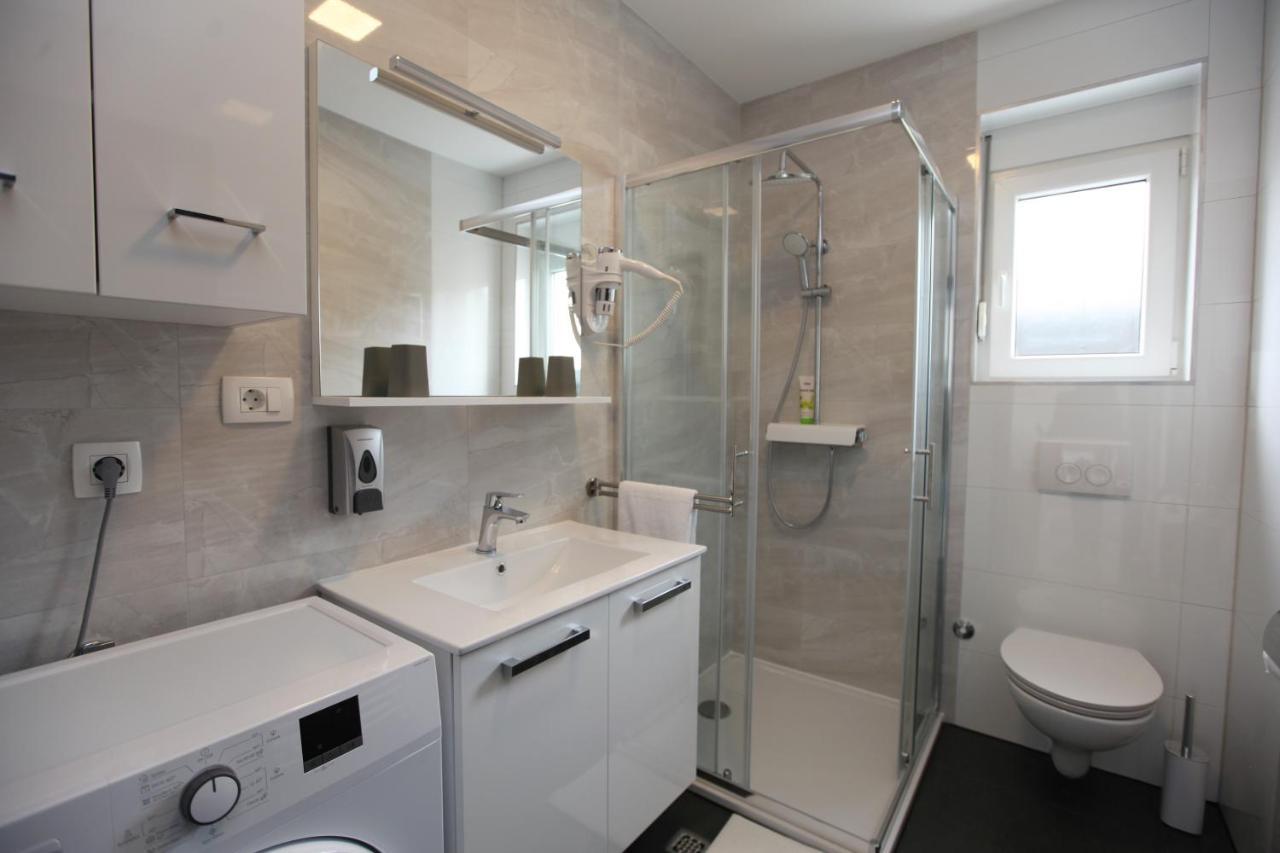 Apartmani Ive โตรกีร์ ภายนอก รูปภาพ